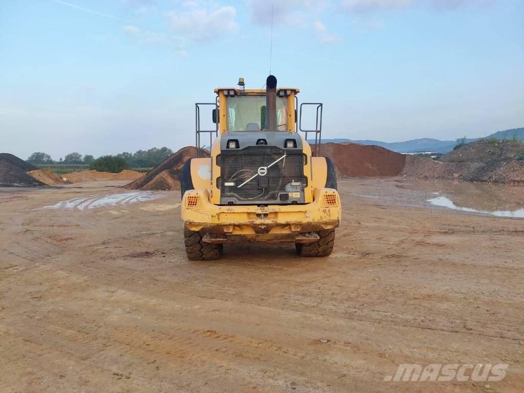 Volvo L 110 G Гусеничні вантажники