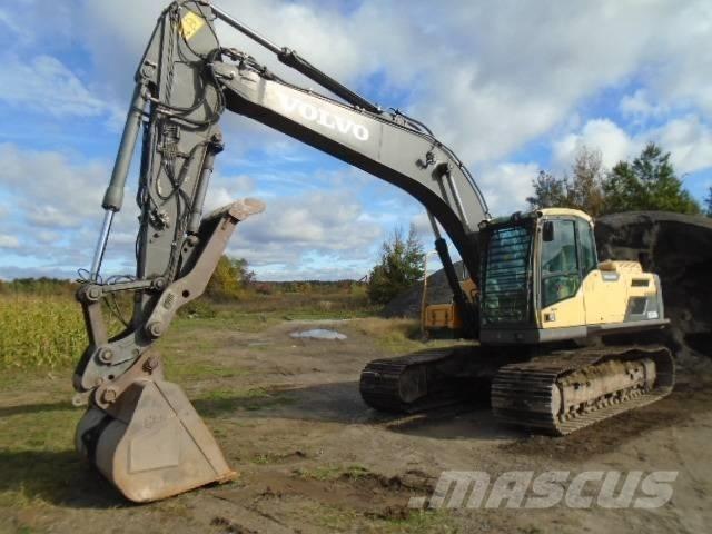 Volvo EC 220 DL Гусеничні екскаватори