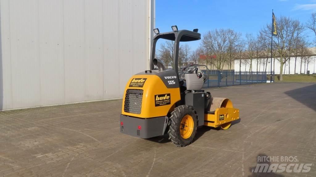 Volvo SD25D Грунтові котки