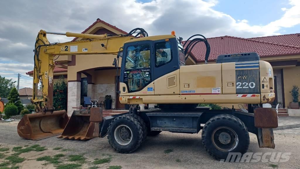 Komatsu PW 220-7 Колісні екскаватори