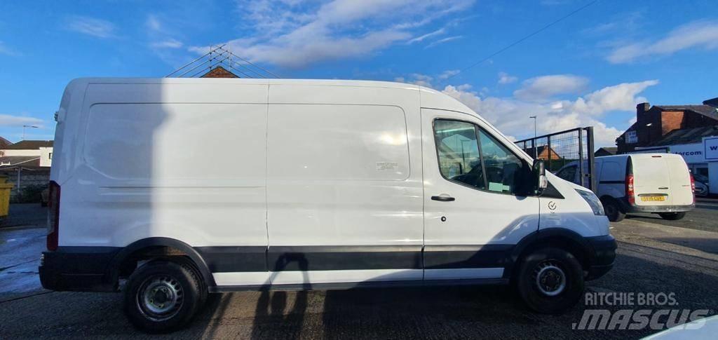Ford Transit 350 Панельні фургони