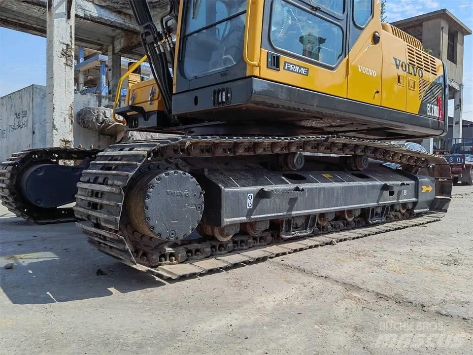 Volvo EC 210 B LC Середні екскаватори 7т. - 12т.