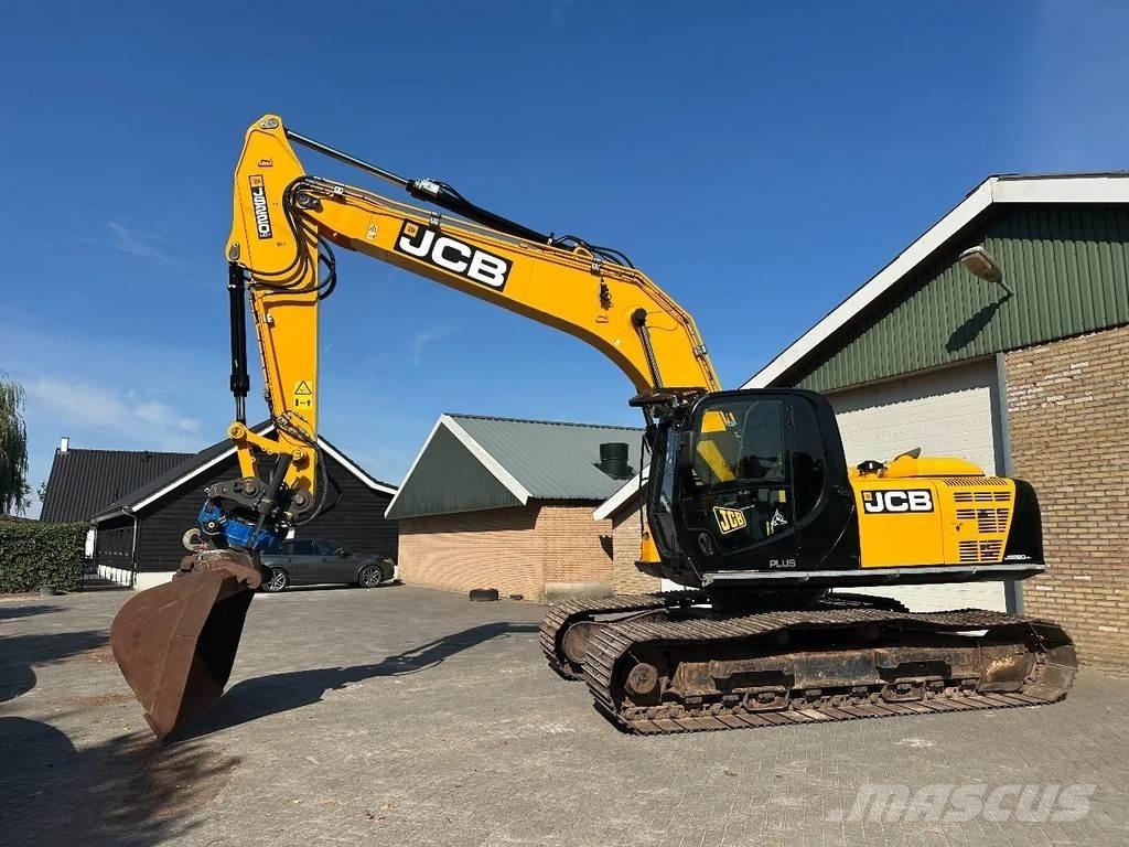 JCB JS220LC plus Гусеничні екскаватори