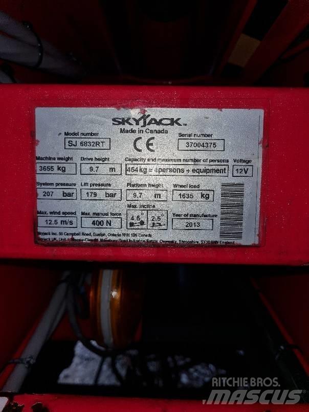 SkyJack SJ 6832 Підйомники-ножиці
