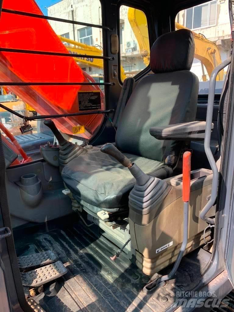 Hitachi Zaxis 240 Гусеничні екскаватори