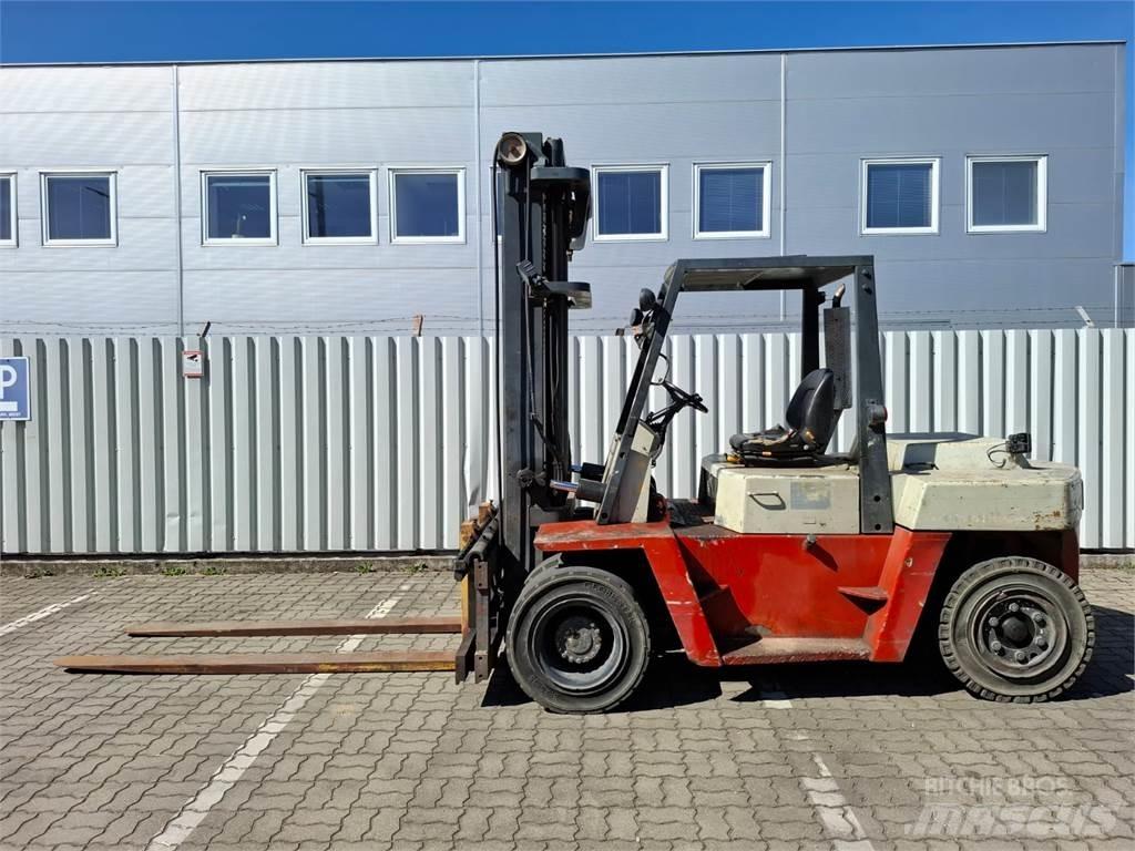 Nissan DF05A60U Дизельні навантажувачі