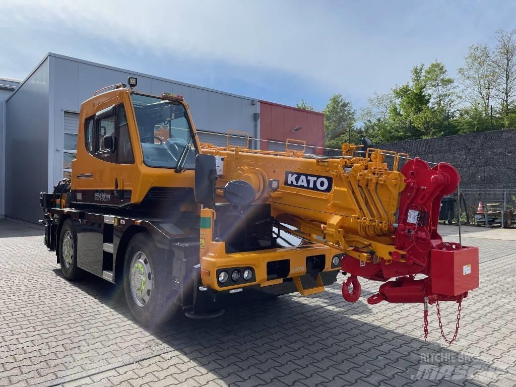 Kato CR-130Rv автокрани всюдиходи