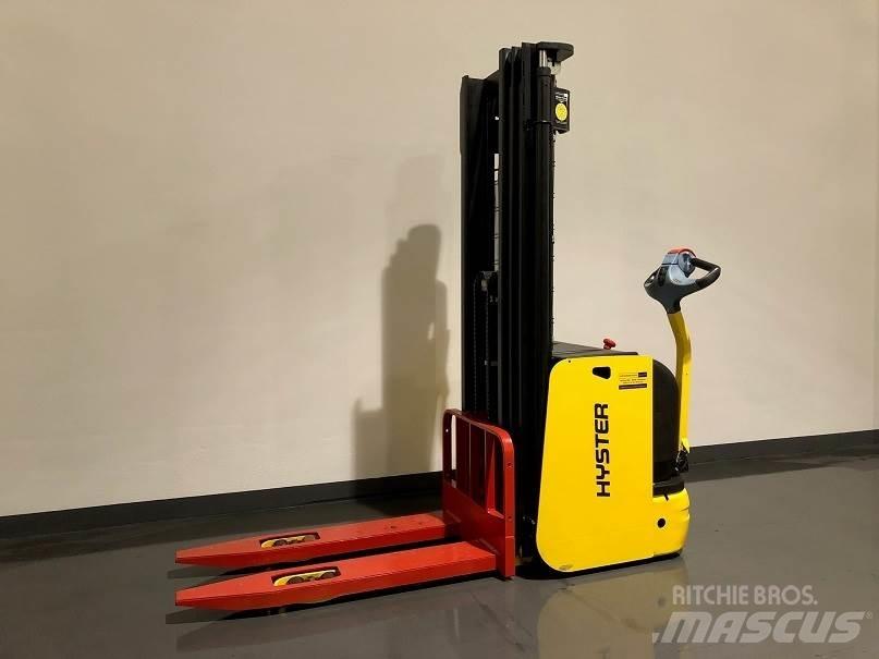 Hyster S1.6AC Ручний візок