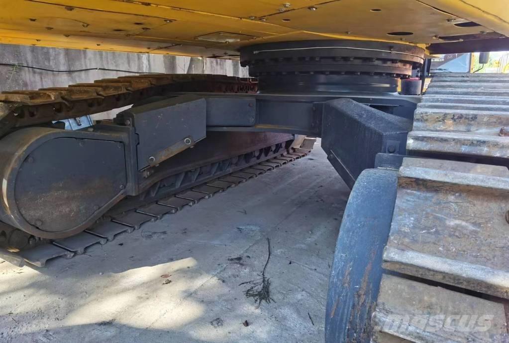 Komatsu PC 450 Гусеничні екскаватори