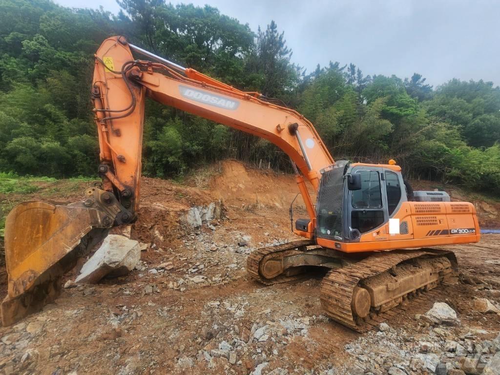 Doosan DX 300 LC-5 Гусеничні екскаватори