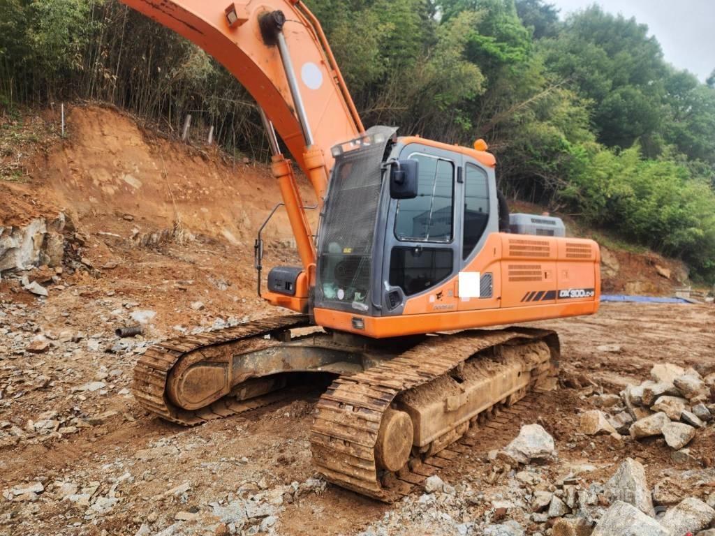 Doosan DX 300 LC-5 Гусеничні екскаватори