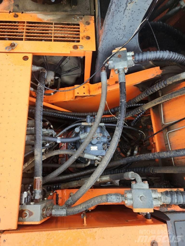 Doosan DX 300 LC-5 Гусеничні екскаватори