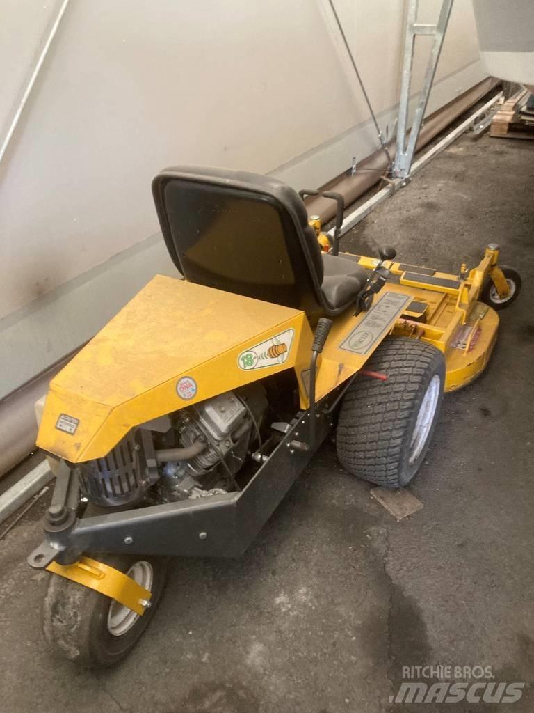 Walker MBSD Самохідні газонокосарки