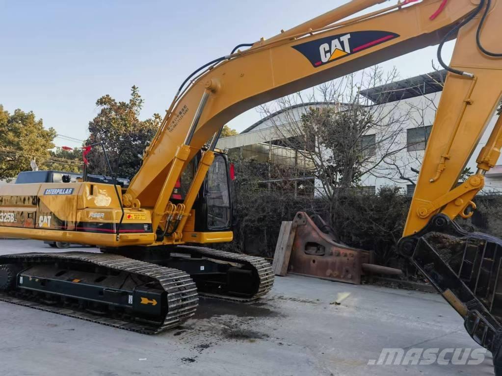 CAT 325 B L Гусеничні екскаватори