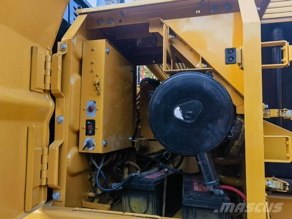 CAT 325 B L Гусеничні екскаватори