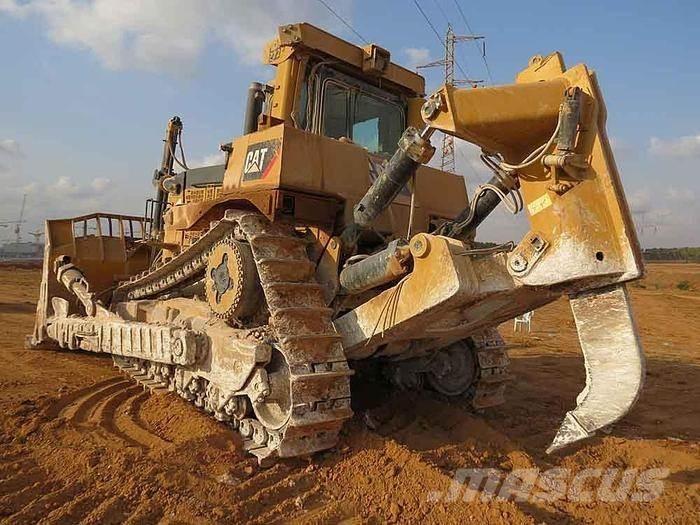 CAT D10 T Гусеничні бульдозери