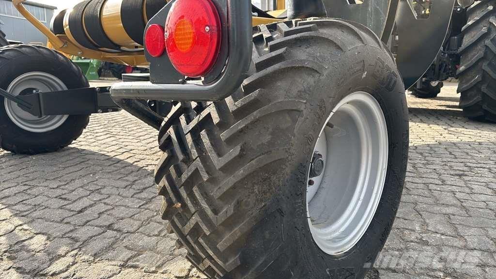 Tanco A100-EH Фуражні комбайни