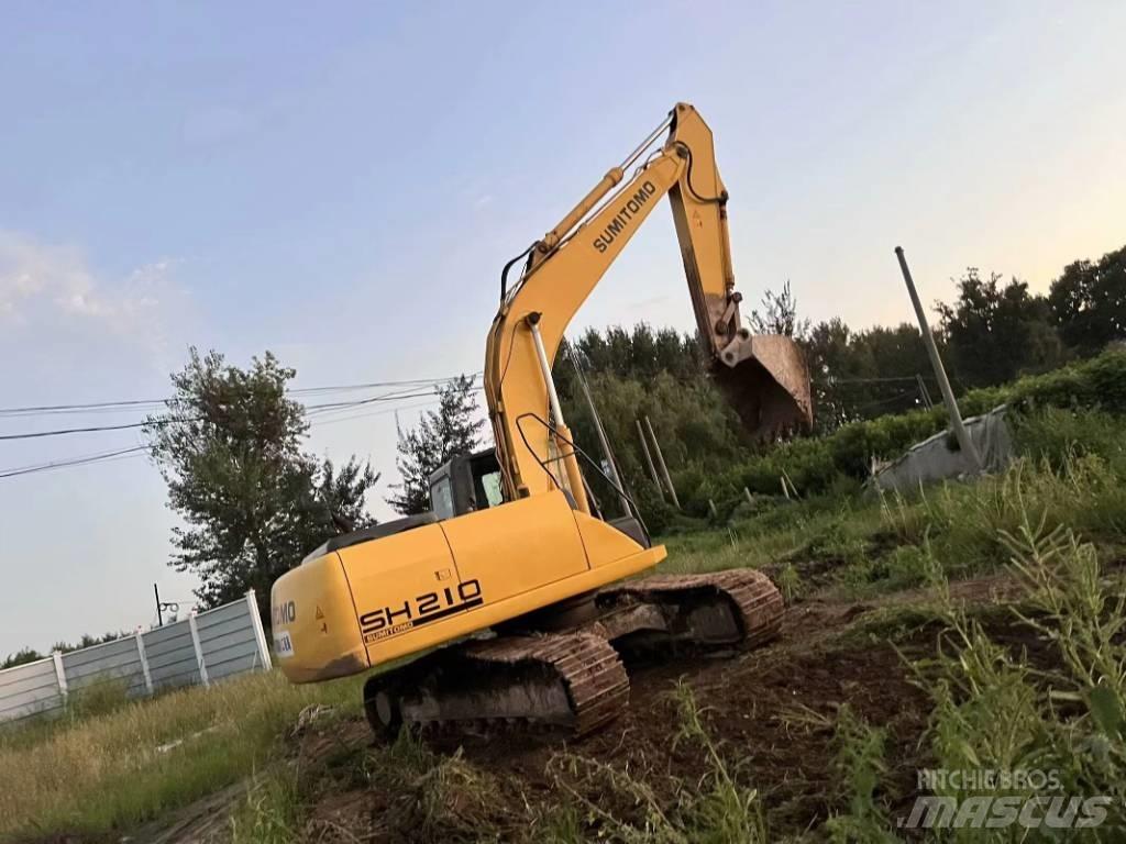 Sumitomo SH210 Гусеничні екскаватори