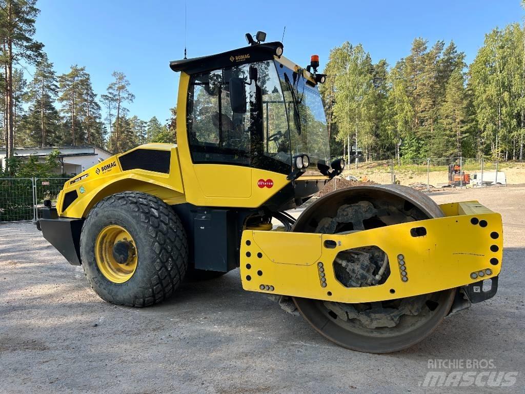 Bomag BW 213 Грунтові котки