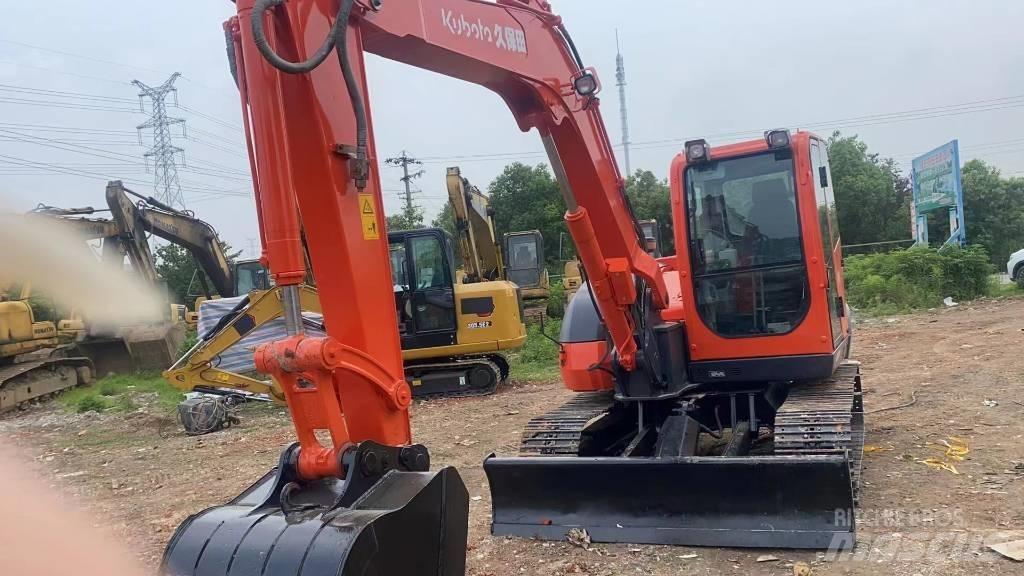 Kubota KX185 Середні екскаватори 7т. - 12т.