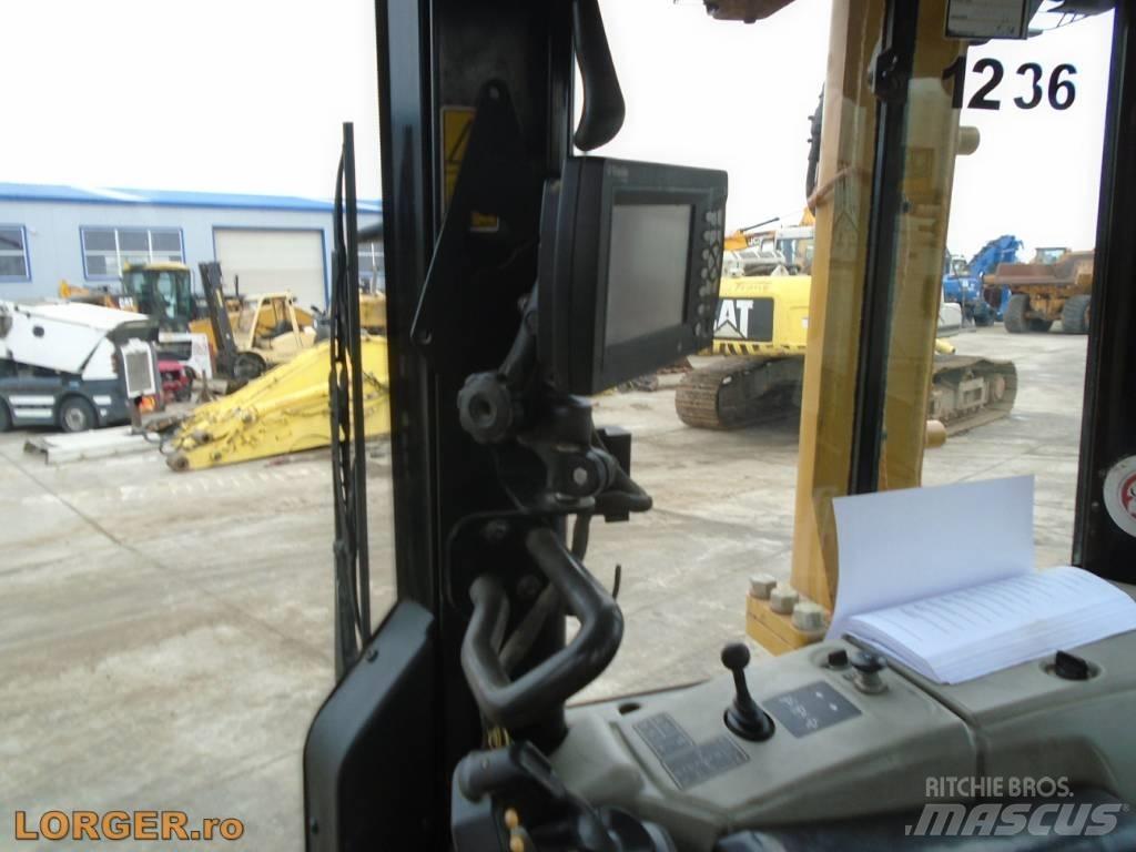 CAT D6N LGP Гусеничні бульдозери