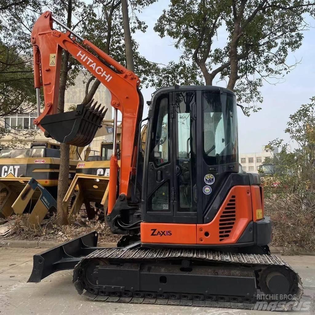 Hitachi ZX50 Міні-екскаватори < 7т