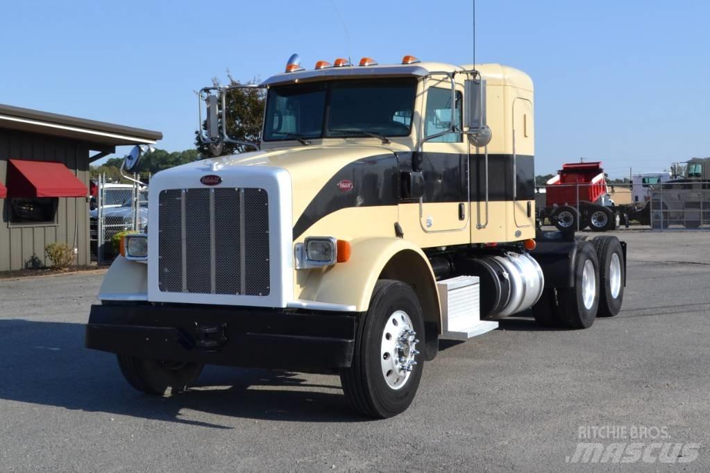Peterbilt 367 Тягачі