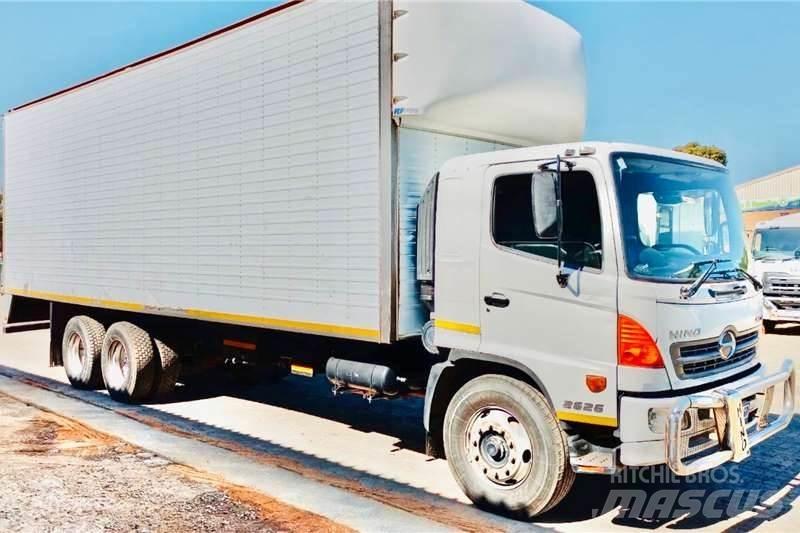 Hino 500 2626 Вантажівки / спеціальні