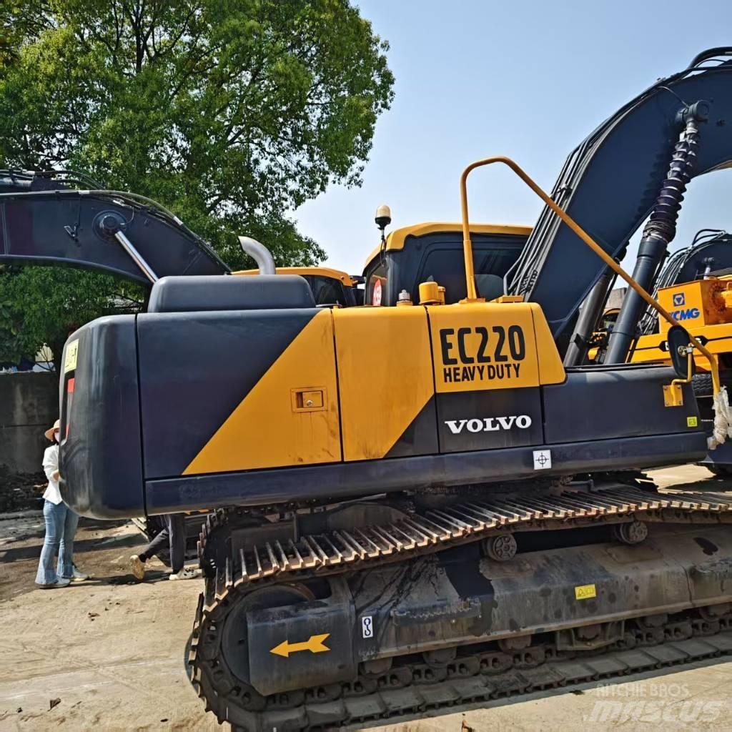 Volvo EC 220 Гусеничні екскаватори
