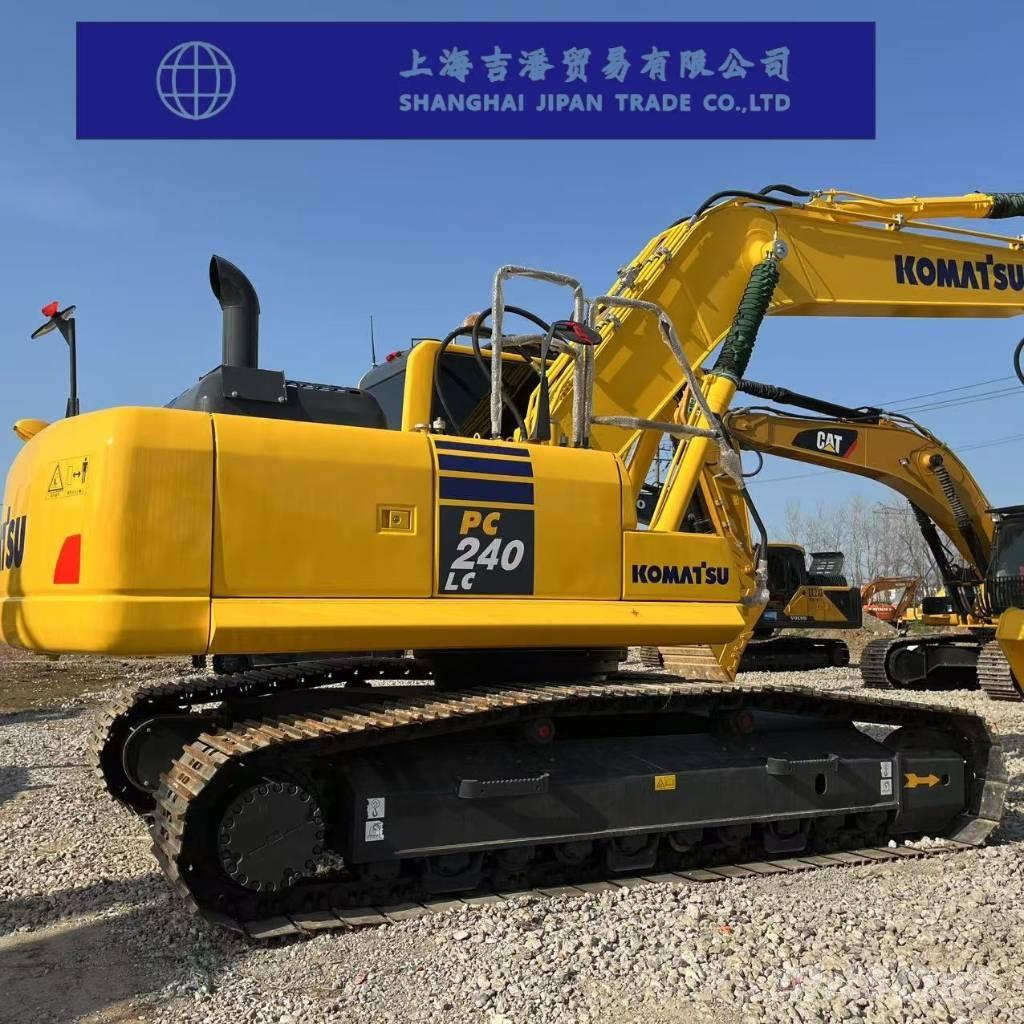 Komatsu PC 240 Гусеничні екскаватори
