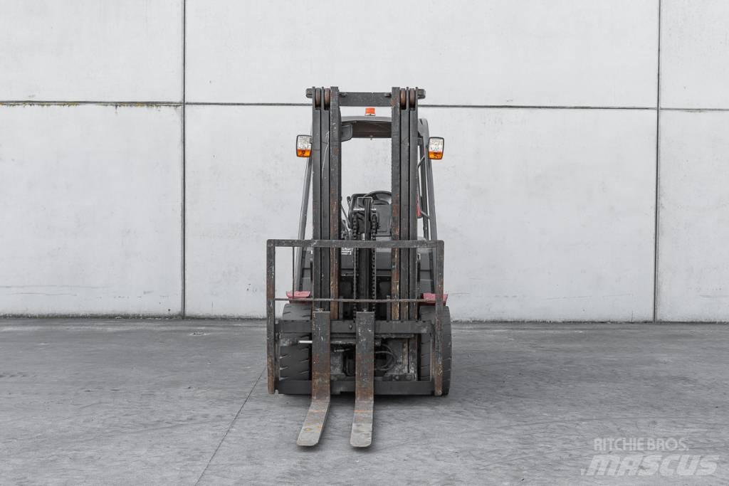 Manitou MI 30 D Дизельні навантажувачі