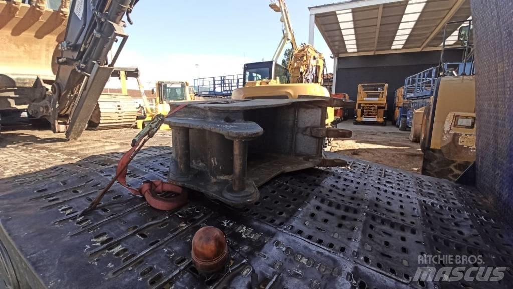 Volvo EC 140 E Гусеничні екскаватори