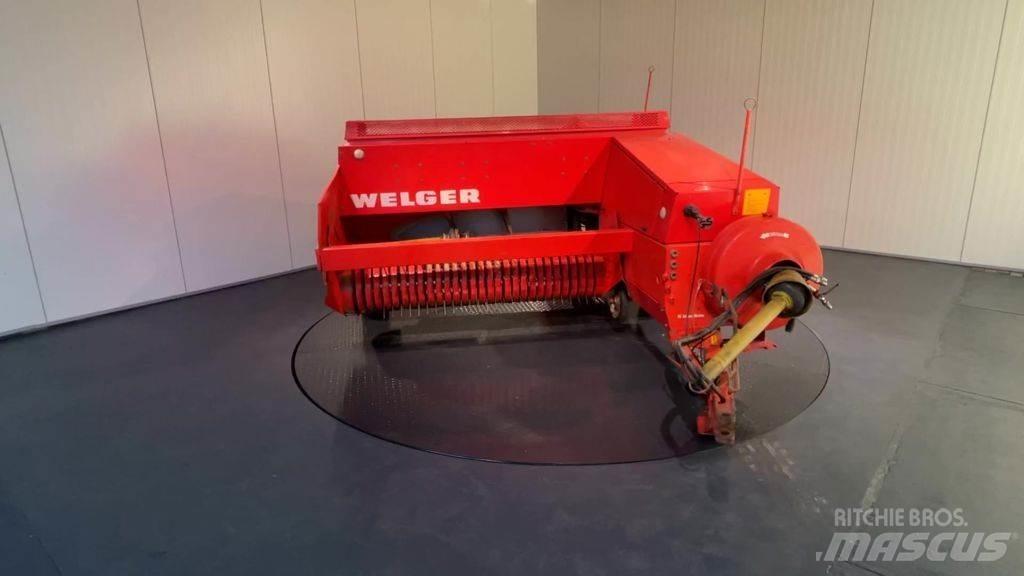 Welger AP 830 Фуражні комбайни
