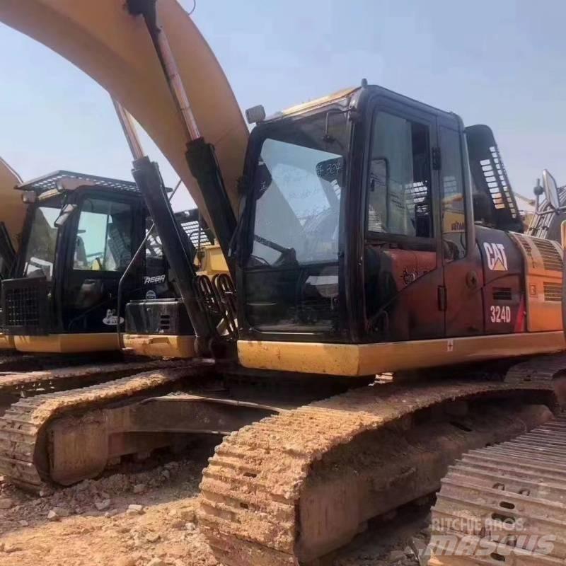 CAT 324 Гусеничні екскаватори