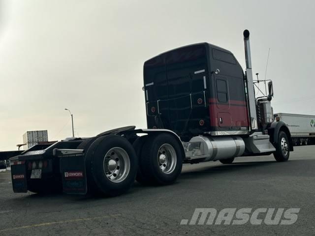 Kenworth W 900 B Тягачі