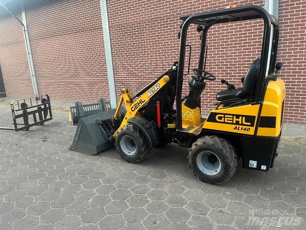 Gehl AL 140 Малі навантажувачі