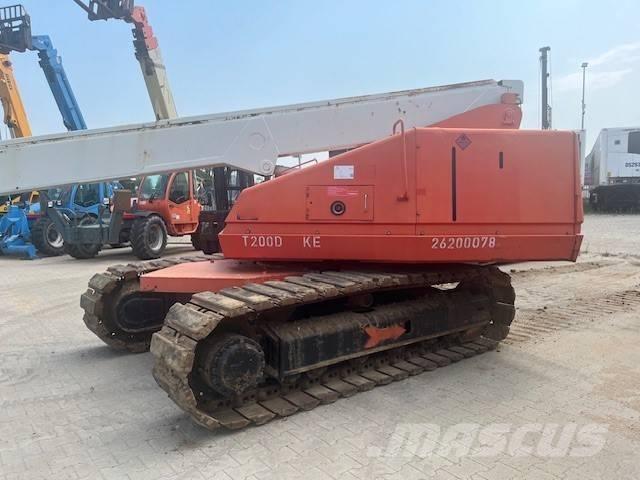 Aichi SR 182 Телескопічні підйомники