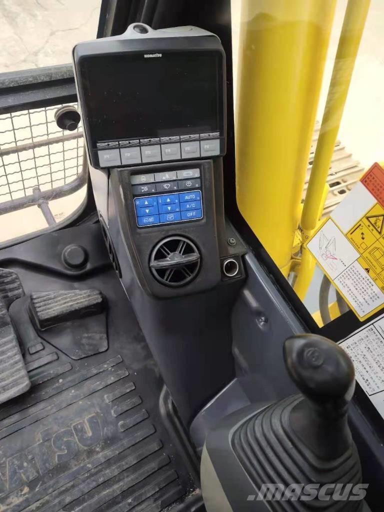 Komatsu PC 200 Гусеничні екскаватори