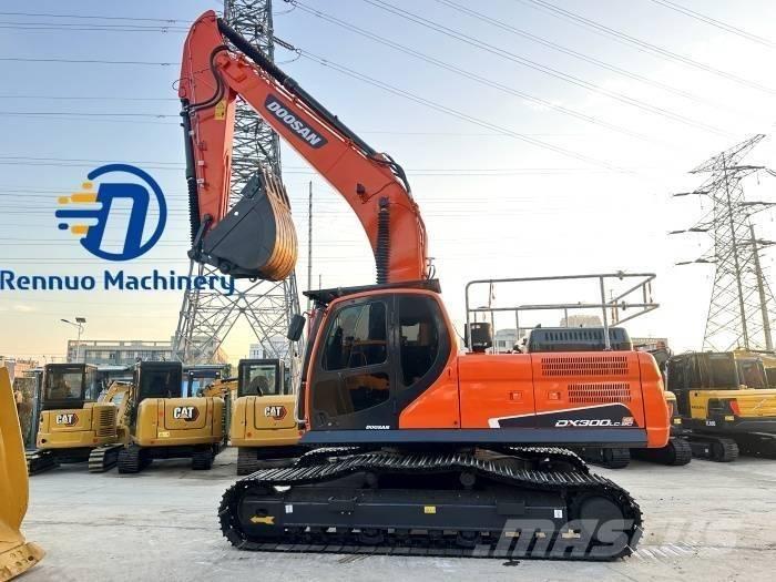 Doosan DX 300LC-9C Гусеничні екскаватори