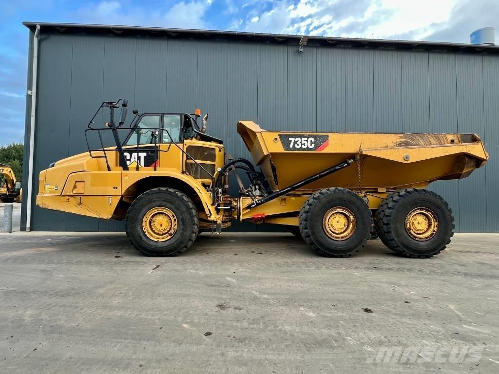 CAT 735C Зчленовані самоскиди