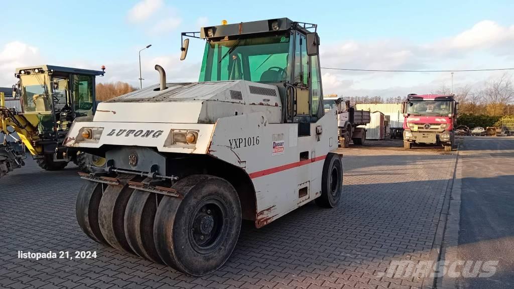 Lutong LTP 1016 Пневматичні катки