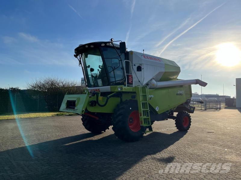 CLAAS AVERO 240 Зернозбиральні комбайни