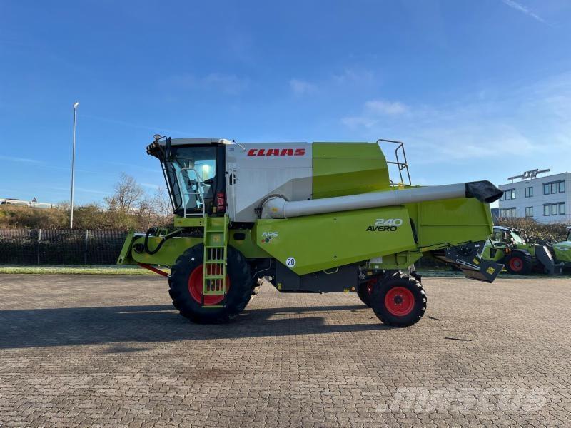 CLAAS AVERO 240 Зернозбиральні комбайни