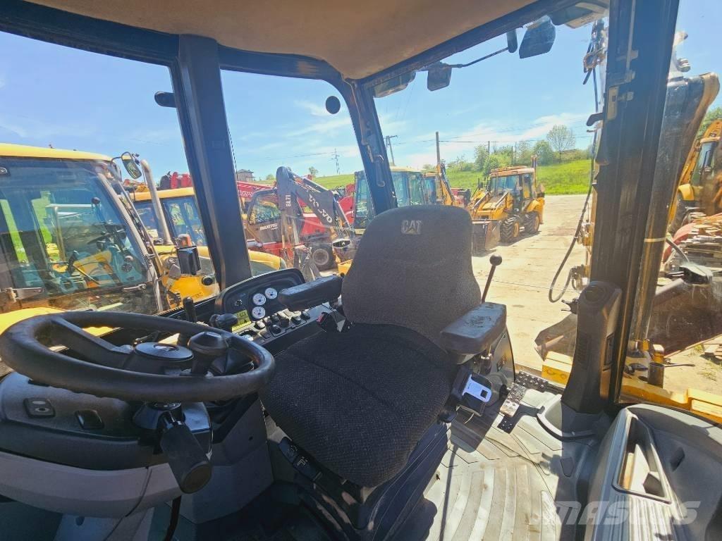 CAT 428 E Екскаватори-навантажувачі