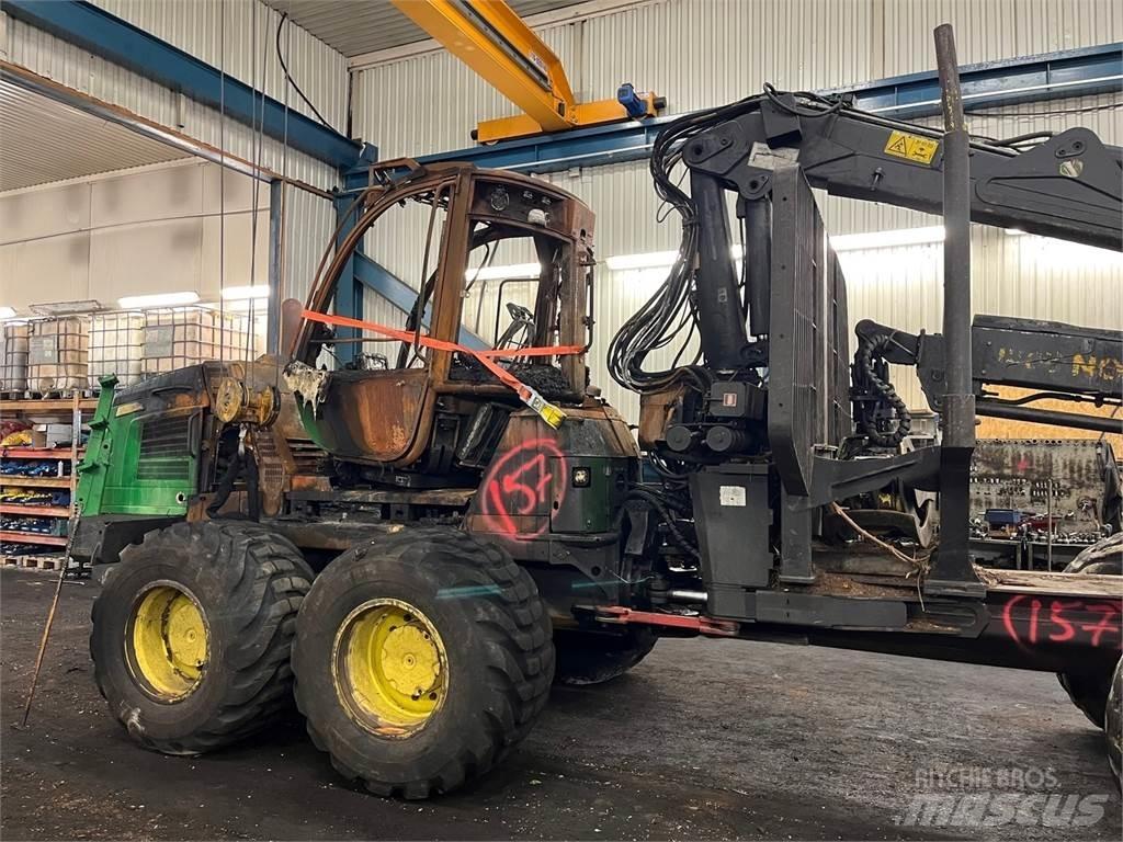 John Deere 1210E Форвардери