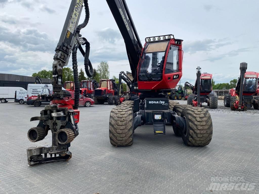 Komatsu 901 XC Харвестери