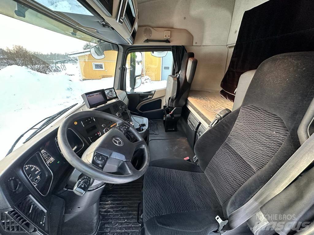 Mercedes-Benz Actros Автотранспорт для перевезення тварин