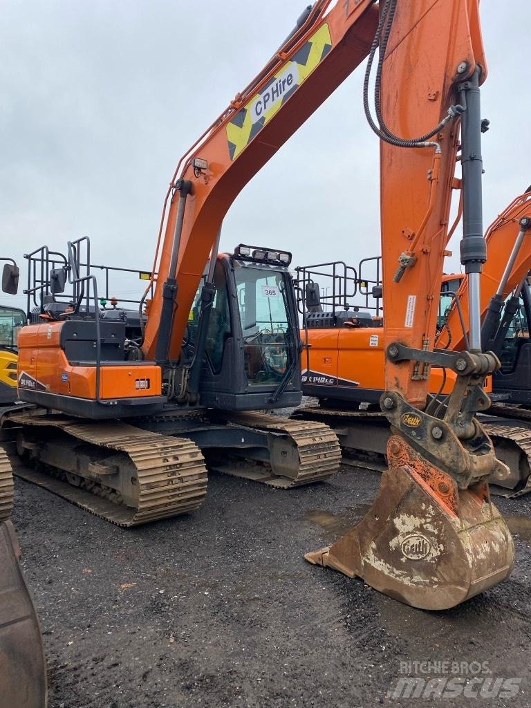 Doosan DX 140 LC Гусеничні екскаватори