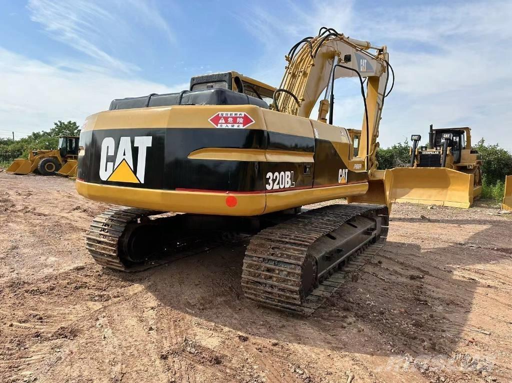 CAT 320 B Гусеничні екскаватори