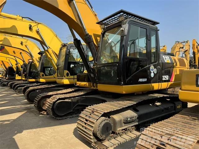 CAT 325 D L Гусеничні екскаватори